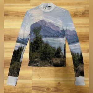 Mountain Landscape Print Mesh Mockneck Top
Size: Medium
